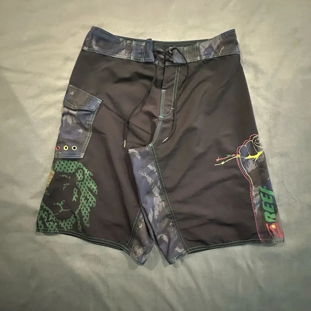 Vintage Reef Board Shorts Men's 32 Swim Surf Embroidery Patch Y2K Black Grunge